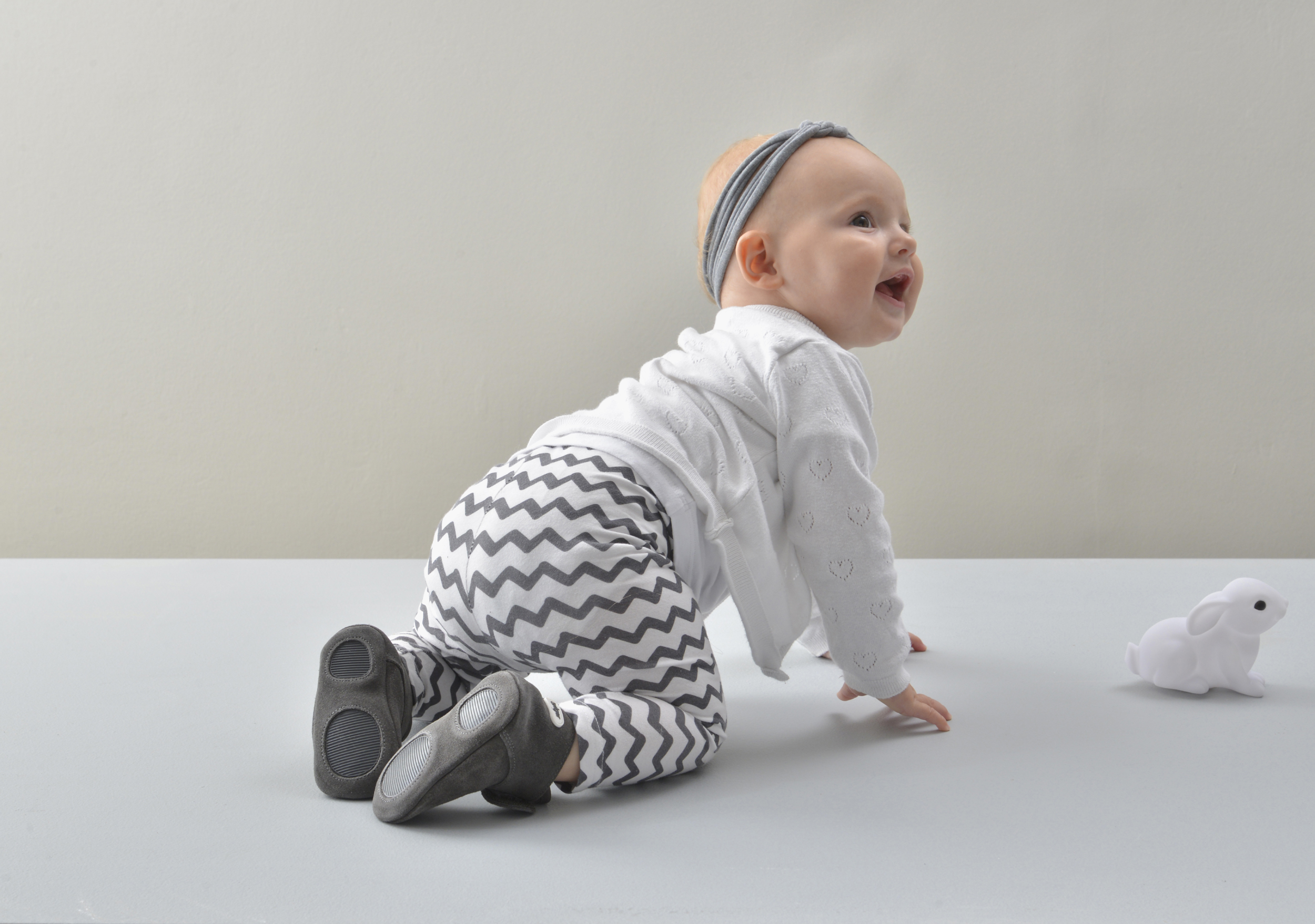 Het eens zijn met Scheur zuurstof Learning how to crawl: consider baby slippers with anti-slip soles
