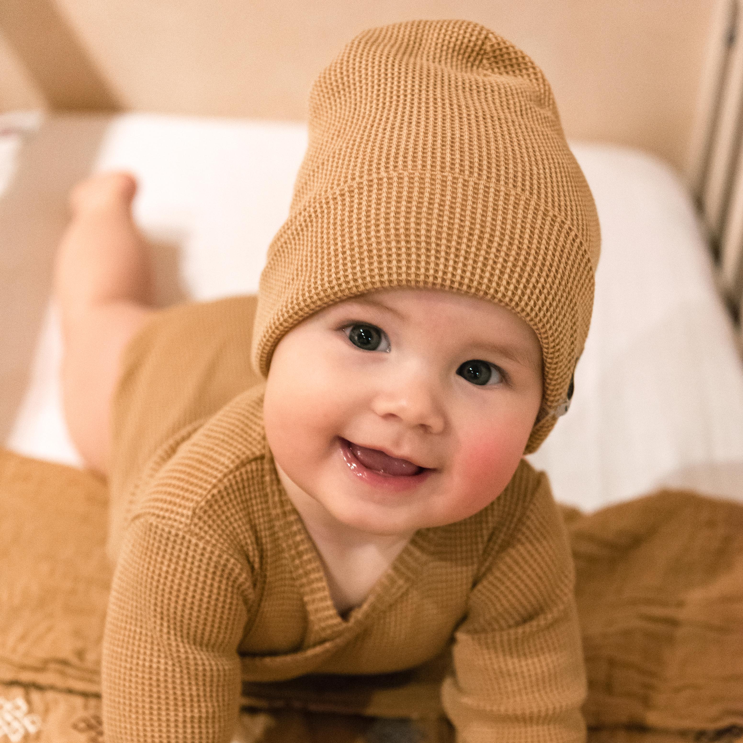 Baby beanie,Hand knitted baby beanie 6-12 months,Hand knitted baby beanie.....
